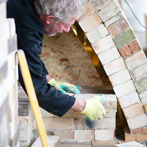 Kigbeare Kiln Project - Svend working on the front